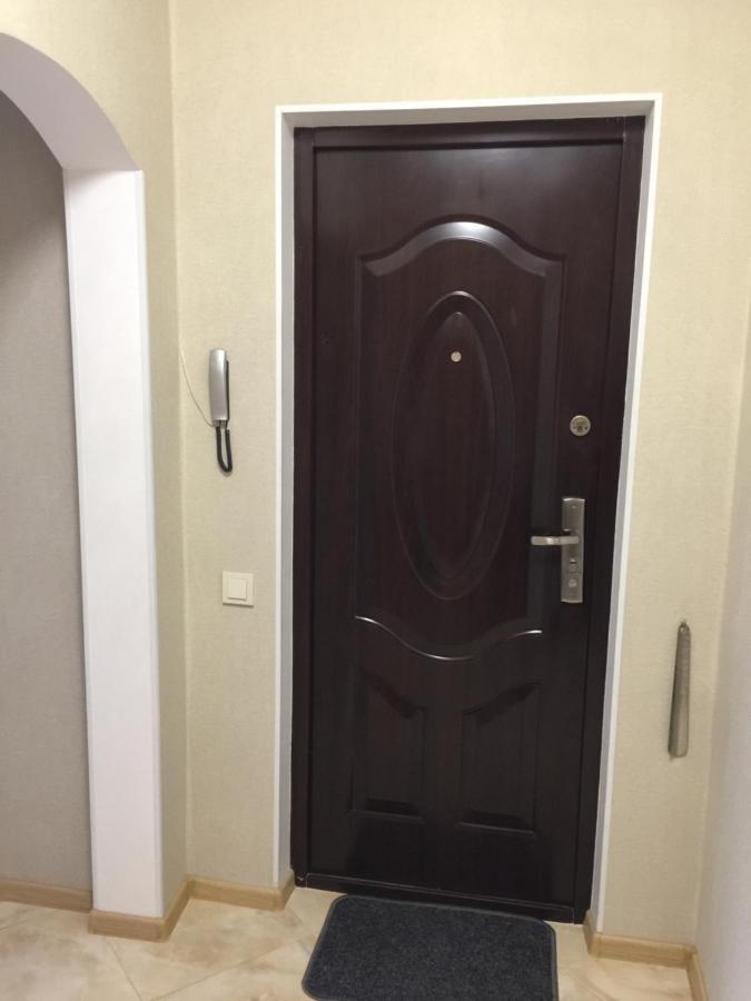 Apartments Kharkivs'Ke Highway Kiev Bagian luar foto