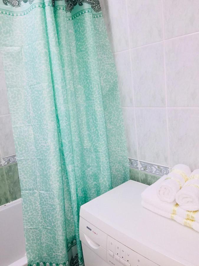 Apartments Kharkivs'Ke Highway Kiev Bagian luar foto